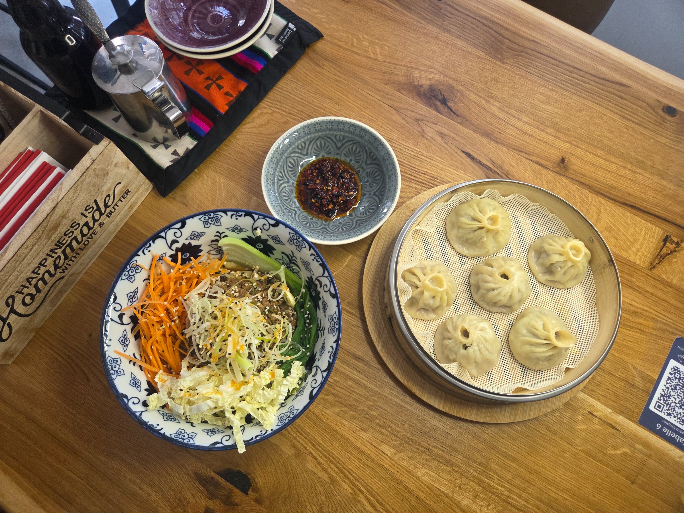 Momo Empire