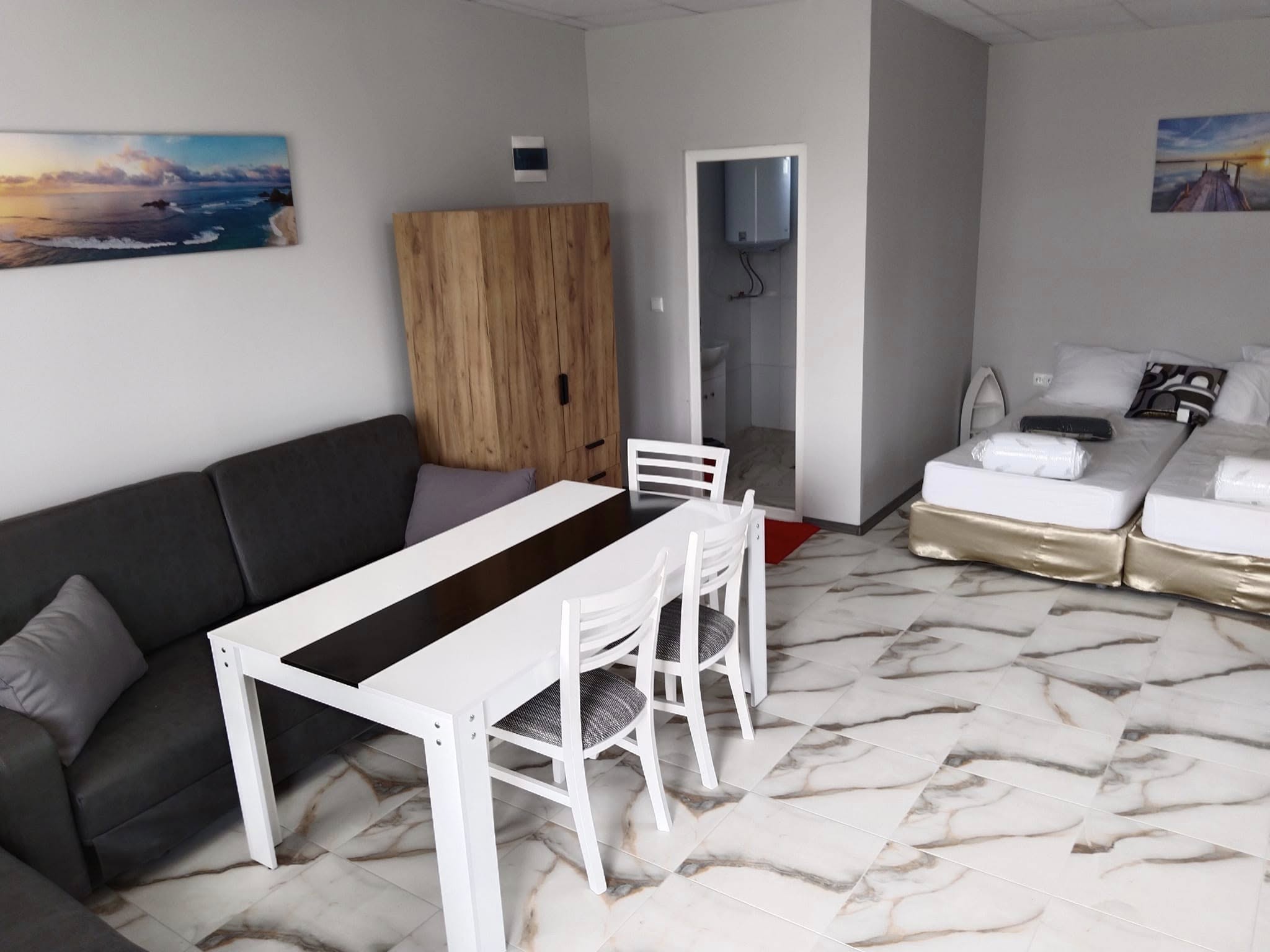 DRAGANOV HOUSE