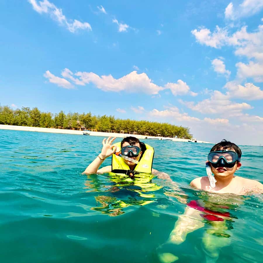 Escape to mbudya in a day