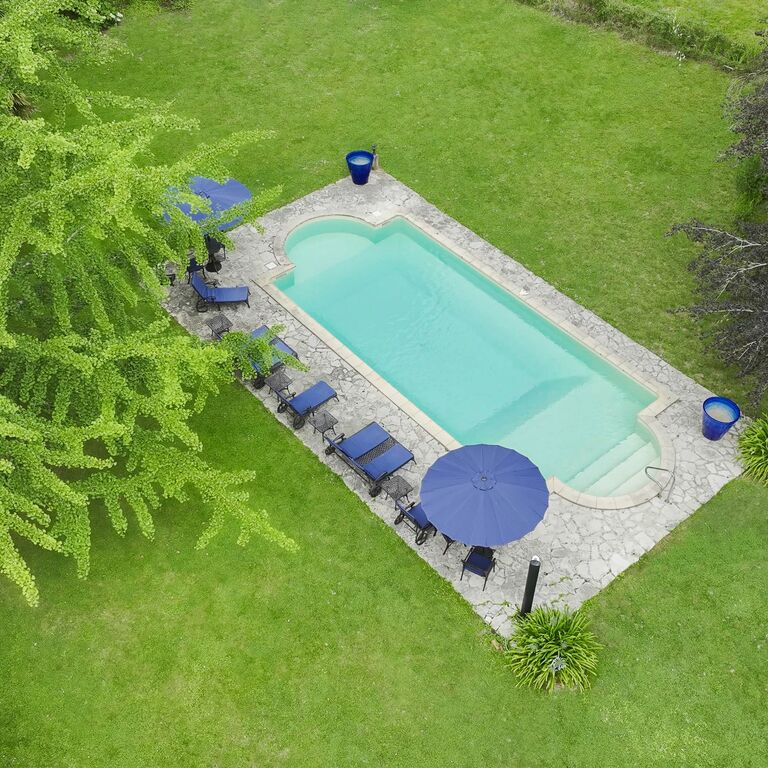 Chateau d'Estrac