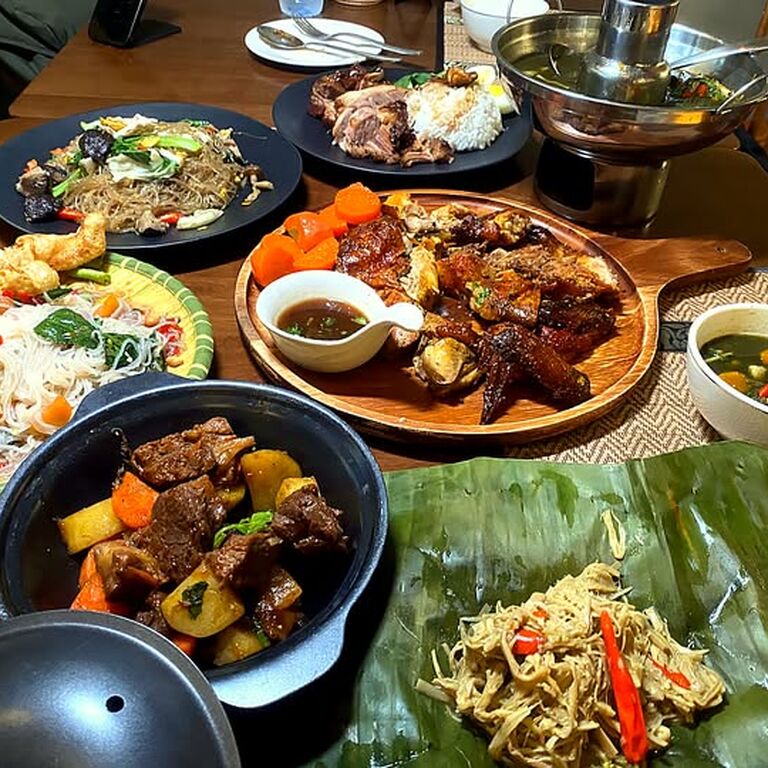 Arom Pakse Restaurant