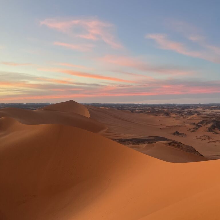 LA SMALA TRAVEL
