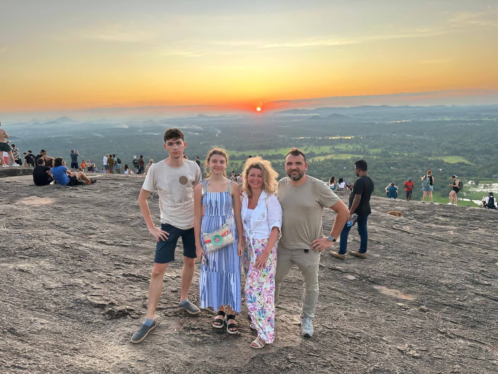 Ceylon Buddy Tour