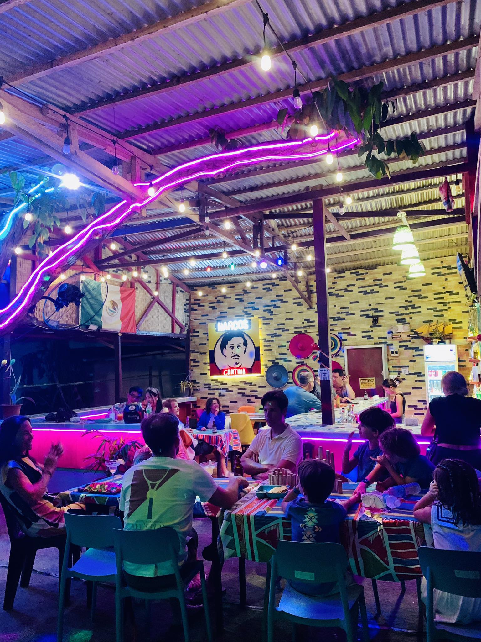 Narcos Cantina