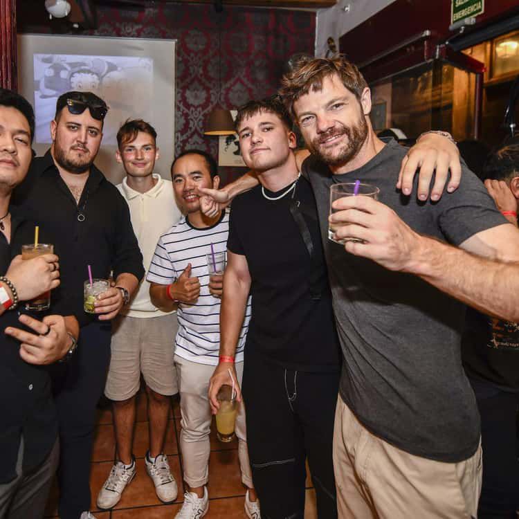 Hoppers - Pub Crawl