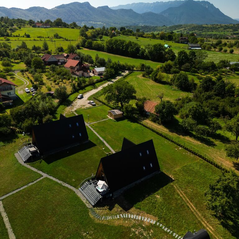 Vino Chalets Bran
