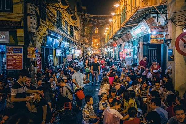 Vietnam Essence Travel (VET)