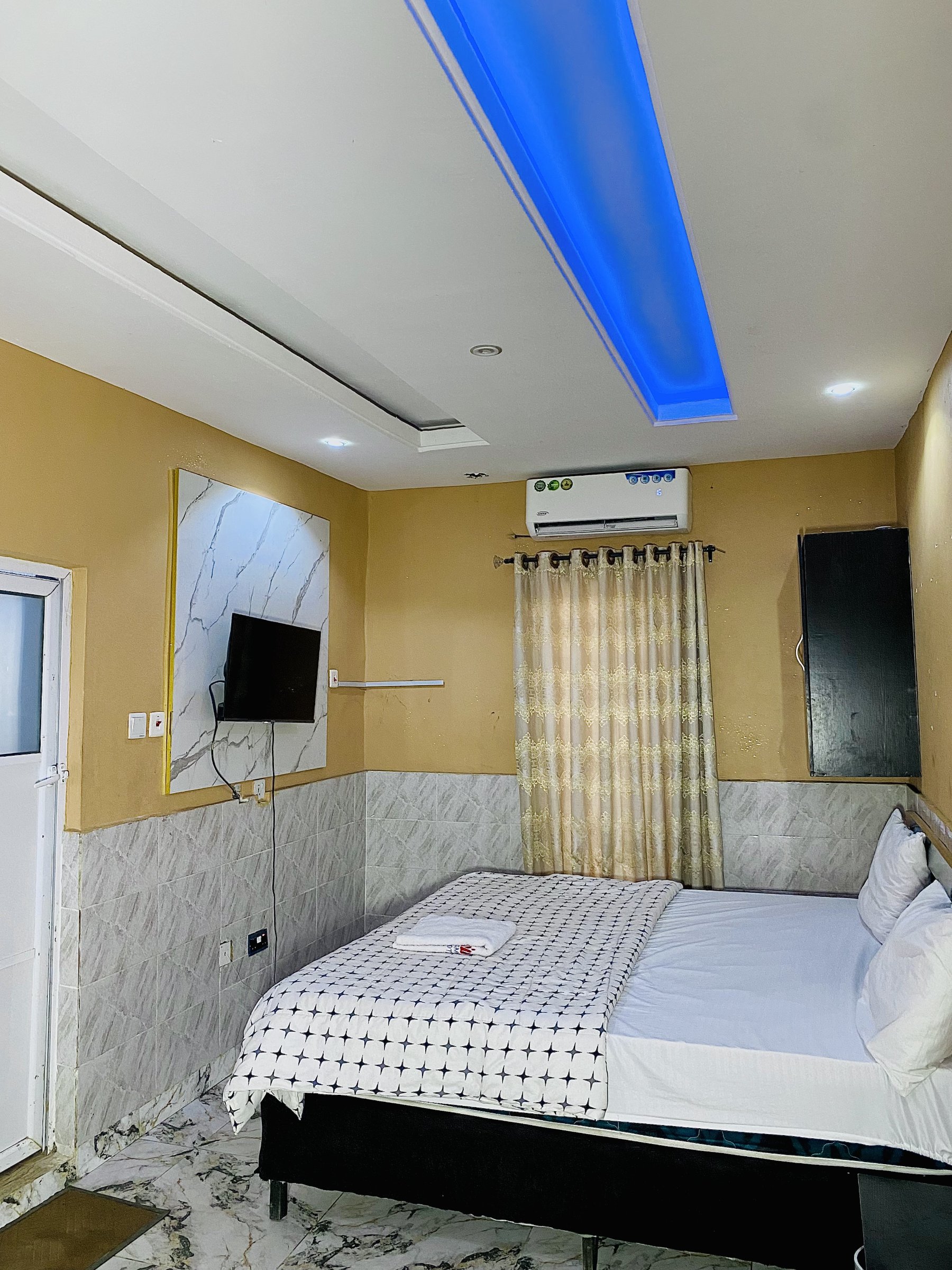 Wesmont Hotels