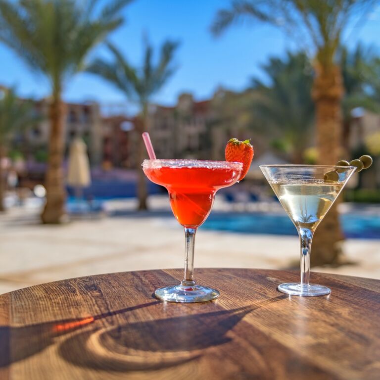 Corner Bar @ Marina Plaza Hotel, Tala Bay