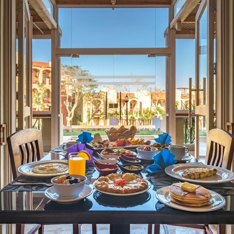 Solero Restaurant @ Marina Plaza Hotel, Tala Bay