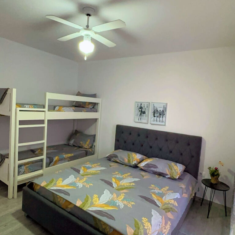 Kings Apartments