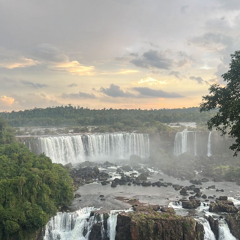 Daytour waterfalls both sides (solo tour)