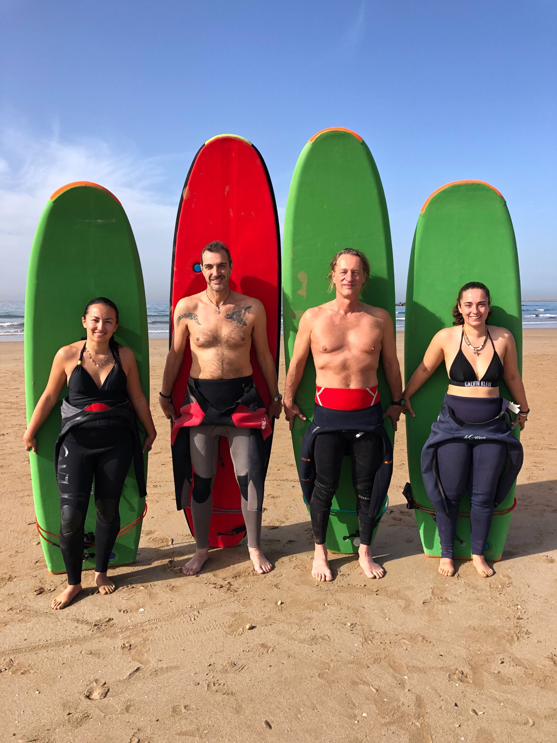MMOVE SURF SCHOOL