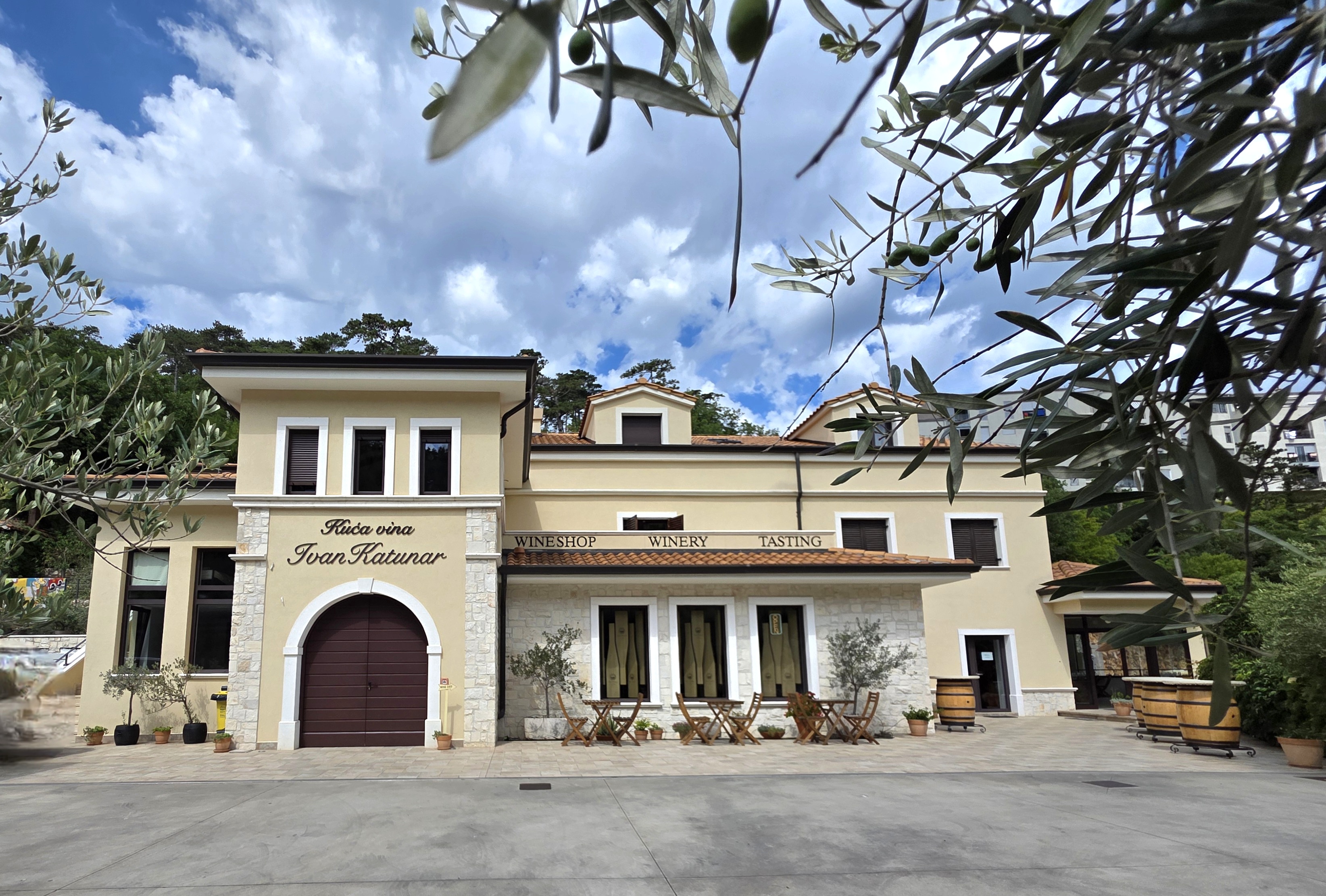 KUĆA VINA IVAN KATUNAR