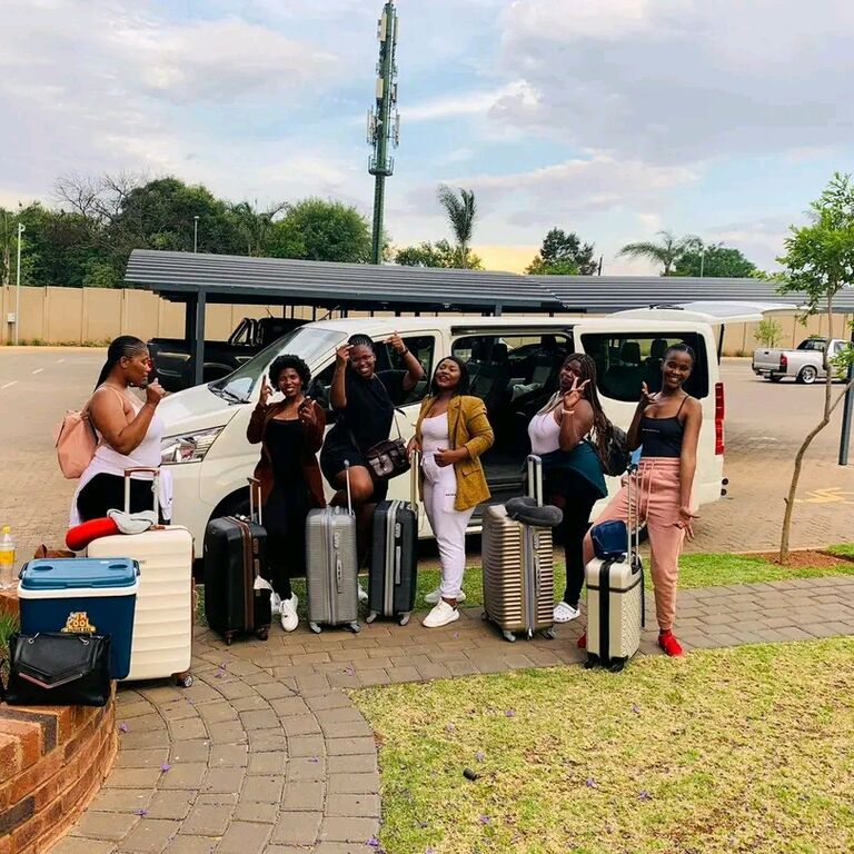Molapateni Tours and Travel Sh