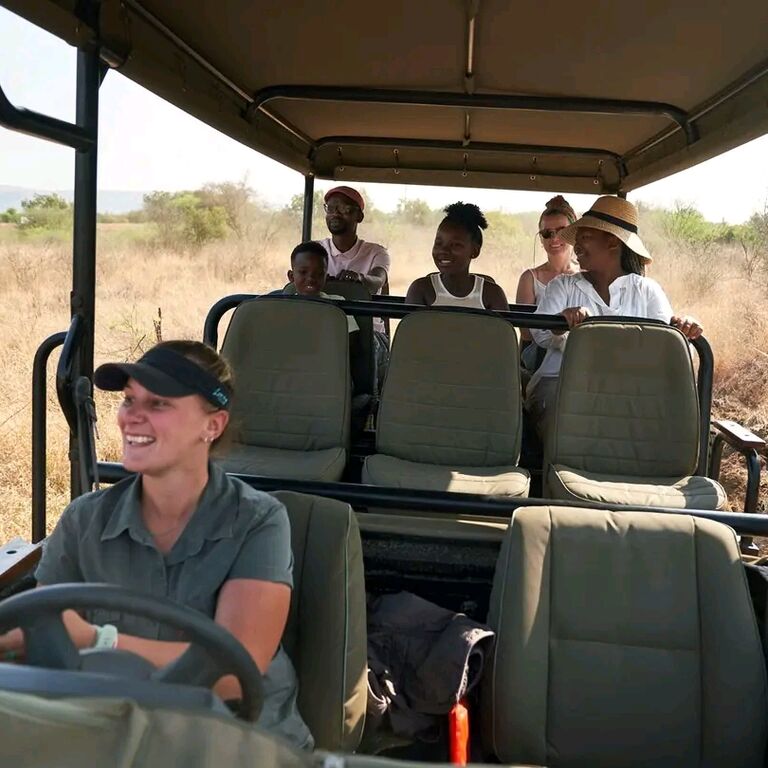 Molapateni Tours and Travel Sh
