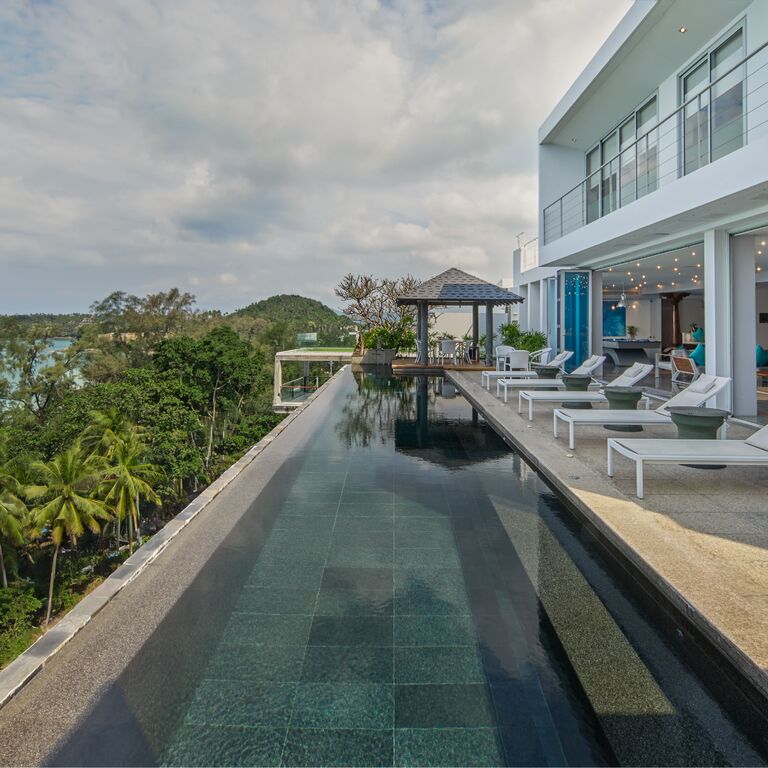 Bluesiam Villa