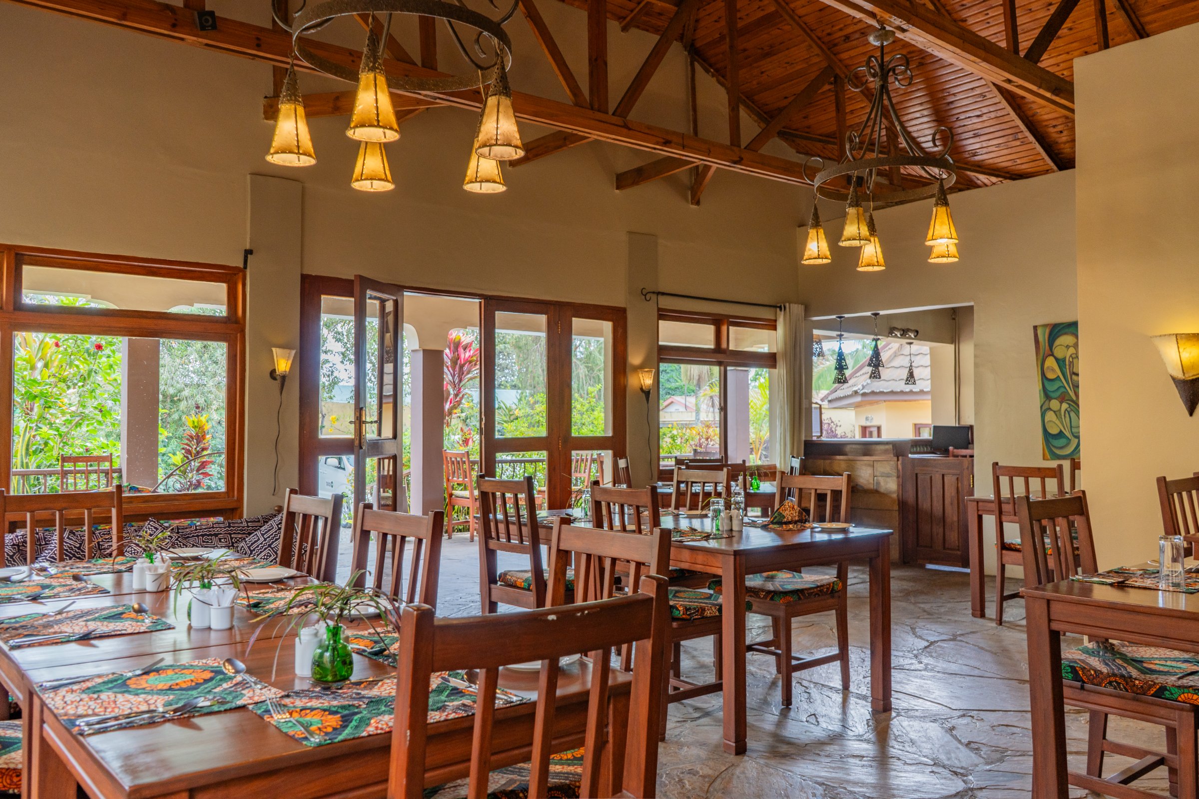 Ahadi Lodge
