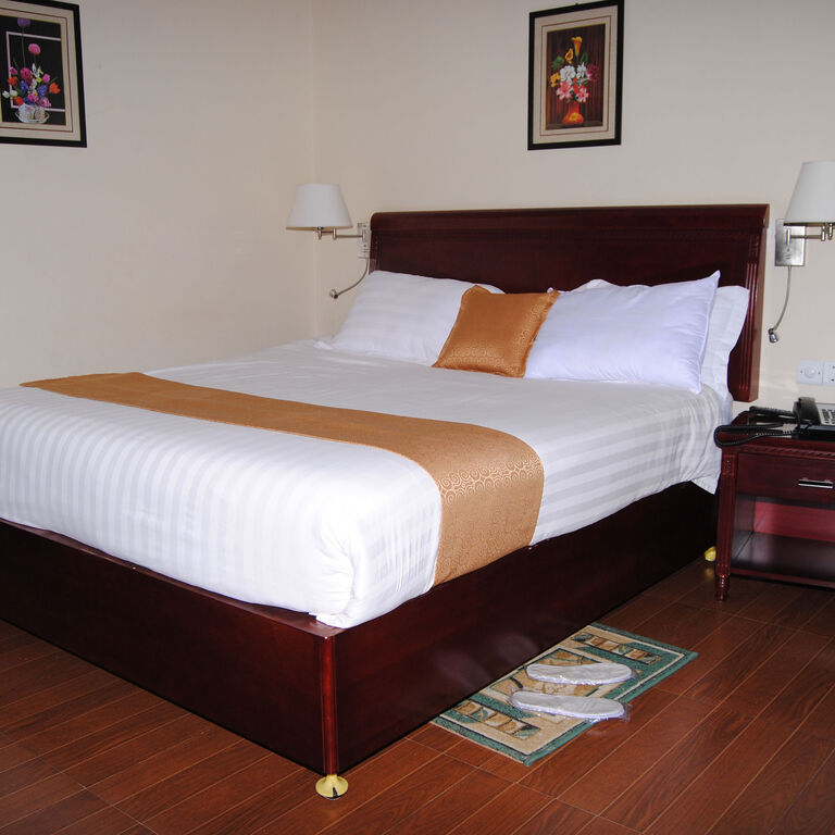 Yaredzema  International Hotel