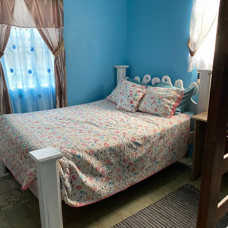 Anne's HomeStay