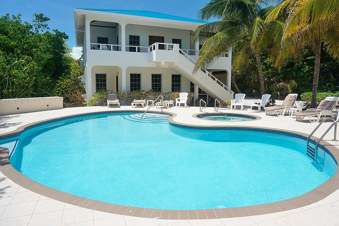 Cocotal Inn & Cabanas