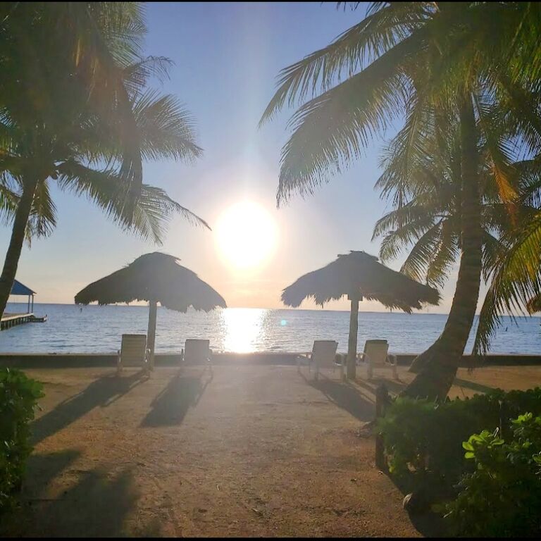 Cocotal Inn & Cabanas