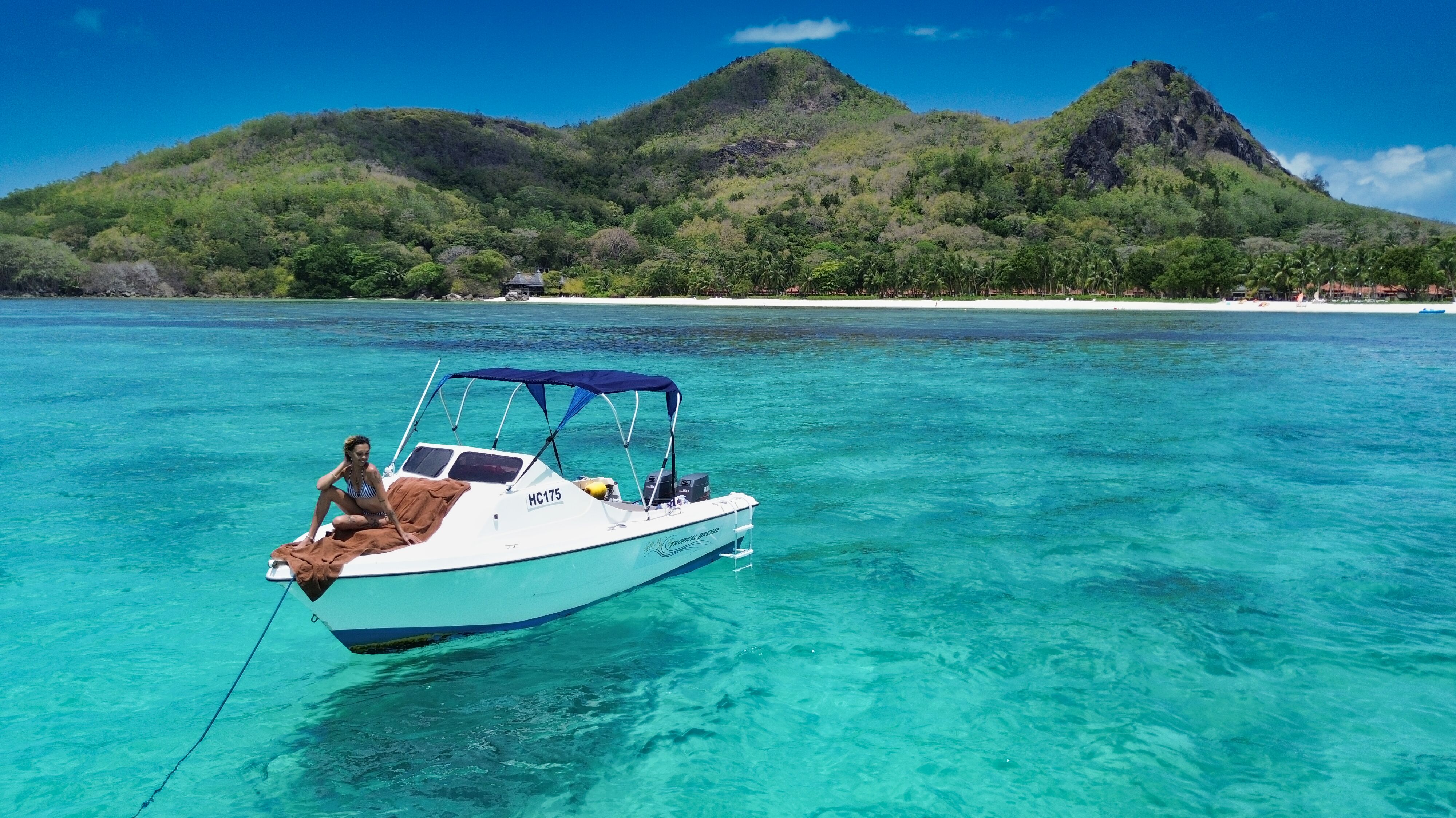 Tropical Paradise Boat Charter