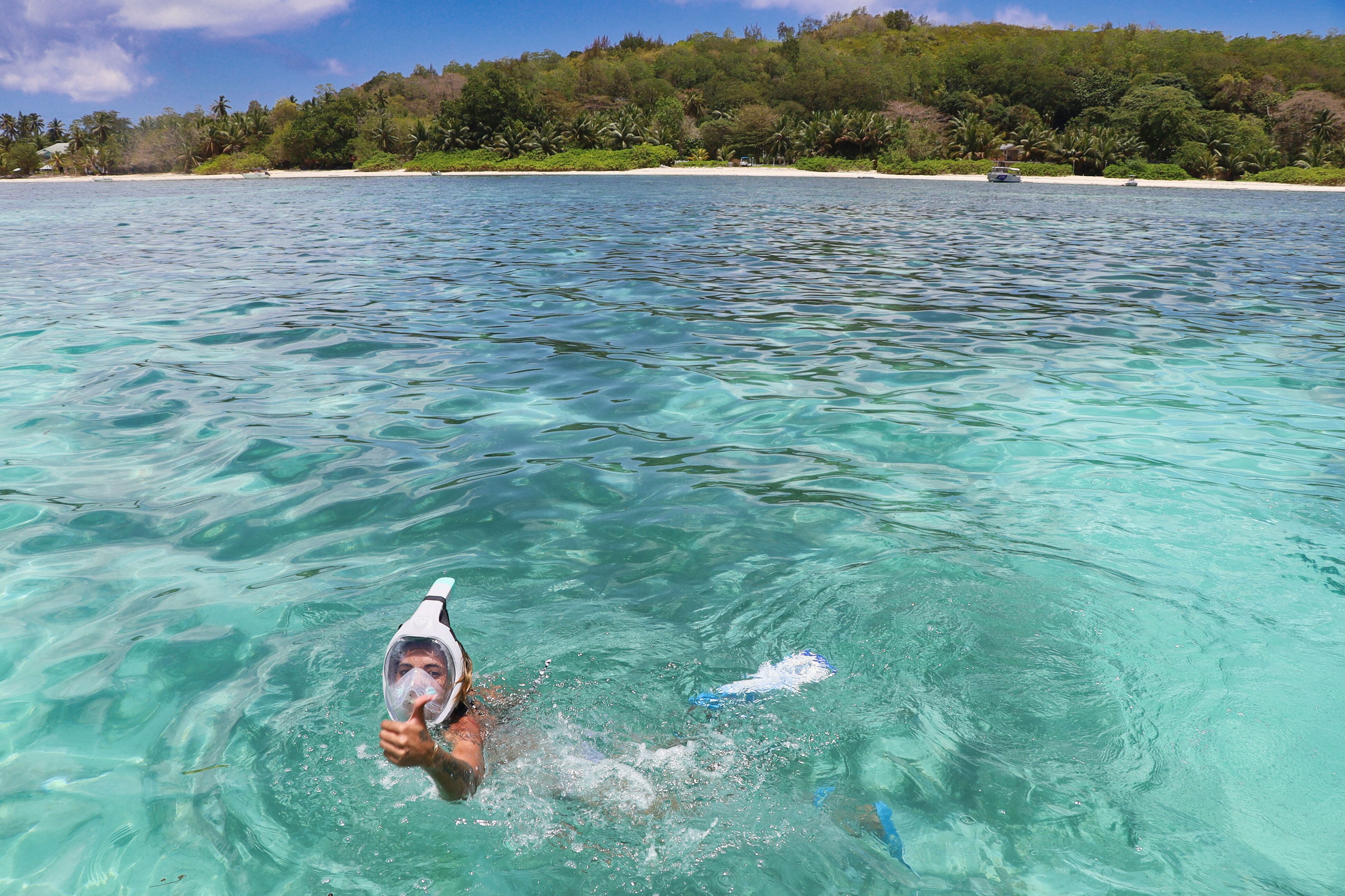 Tropical Paradise Boat Charter
