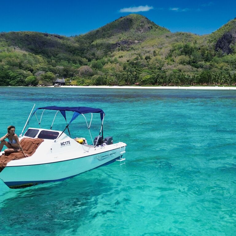 Tropical Paradise Boat Charter