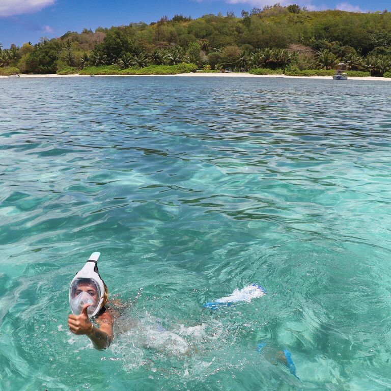 Tropical Paradise Boat Charter