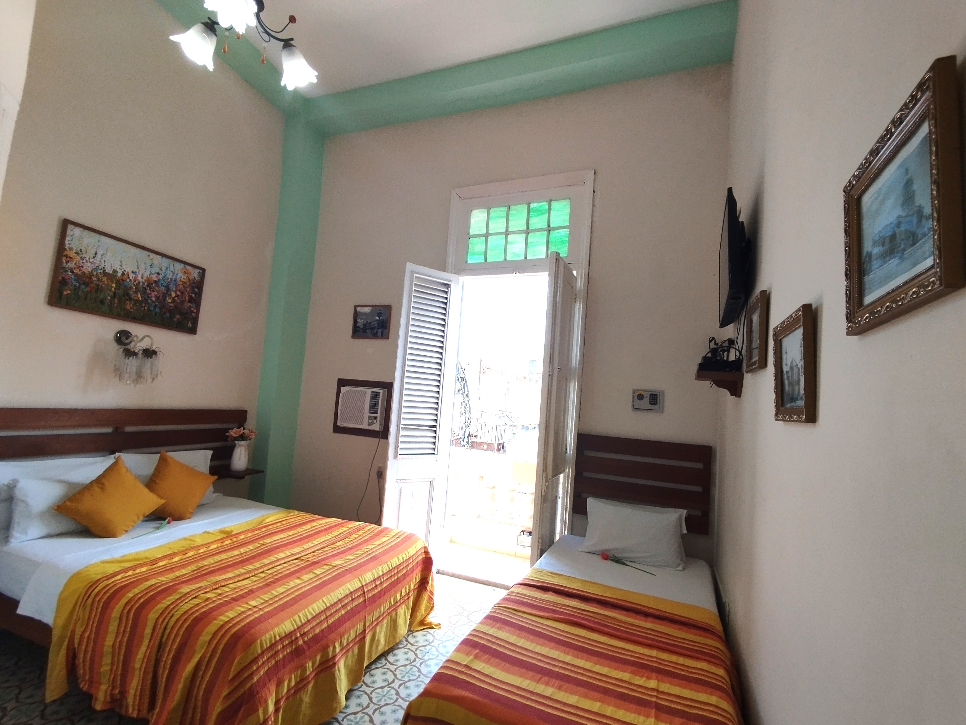 Hostal Balcones Consulado
