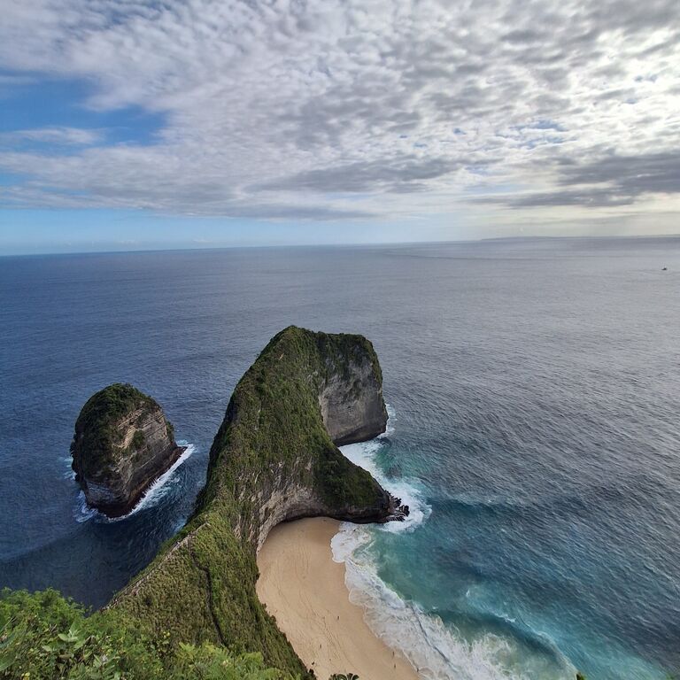 NUSA TENGGARA EXPLORER