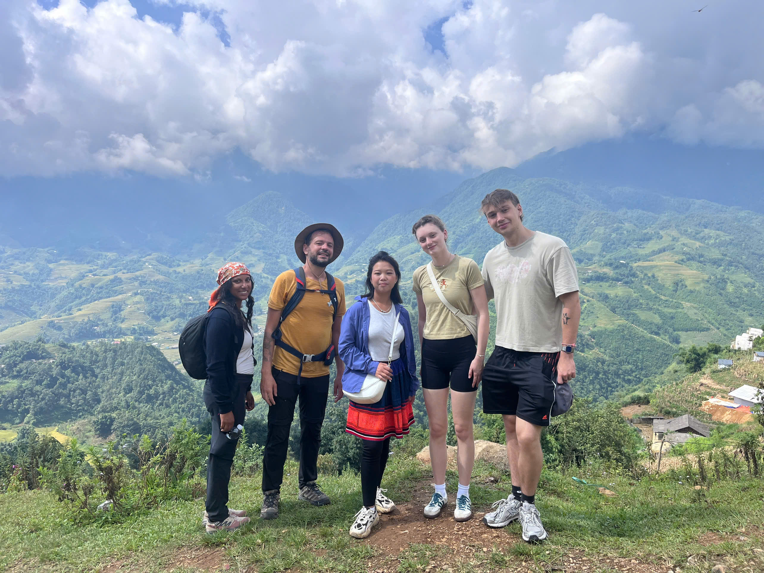 Saparis Travel