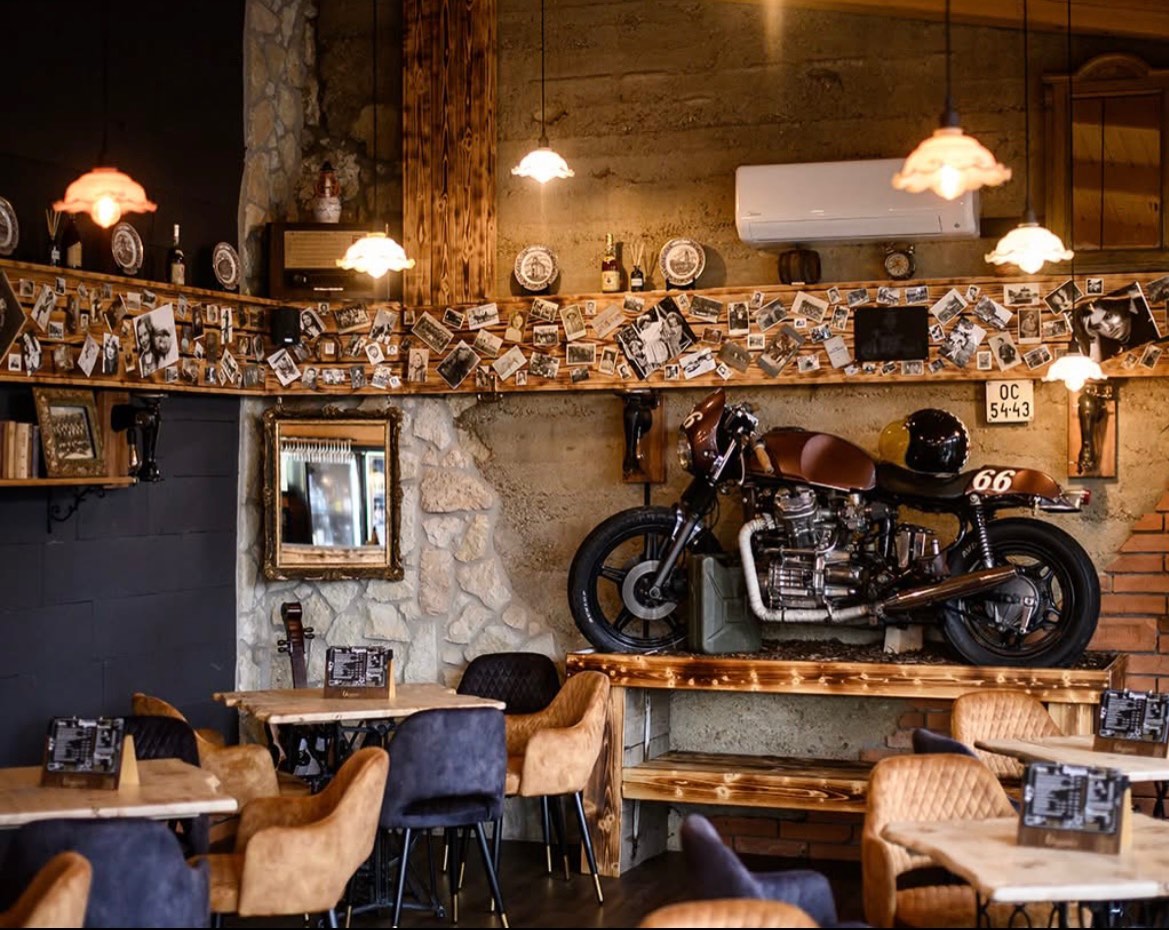 Ungvari's Bistro