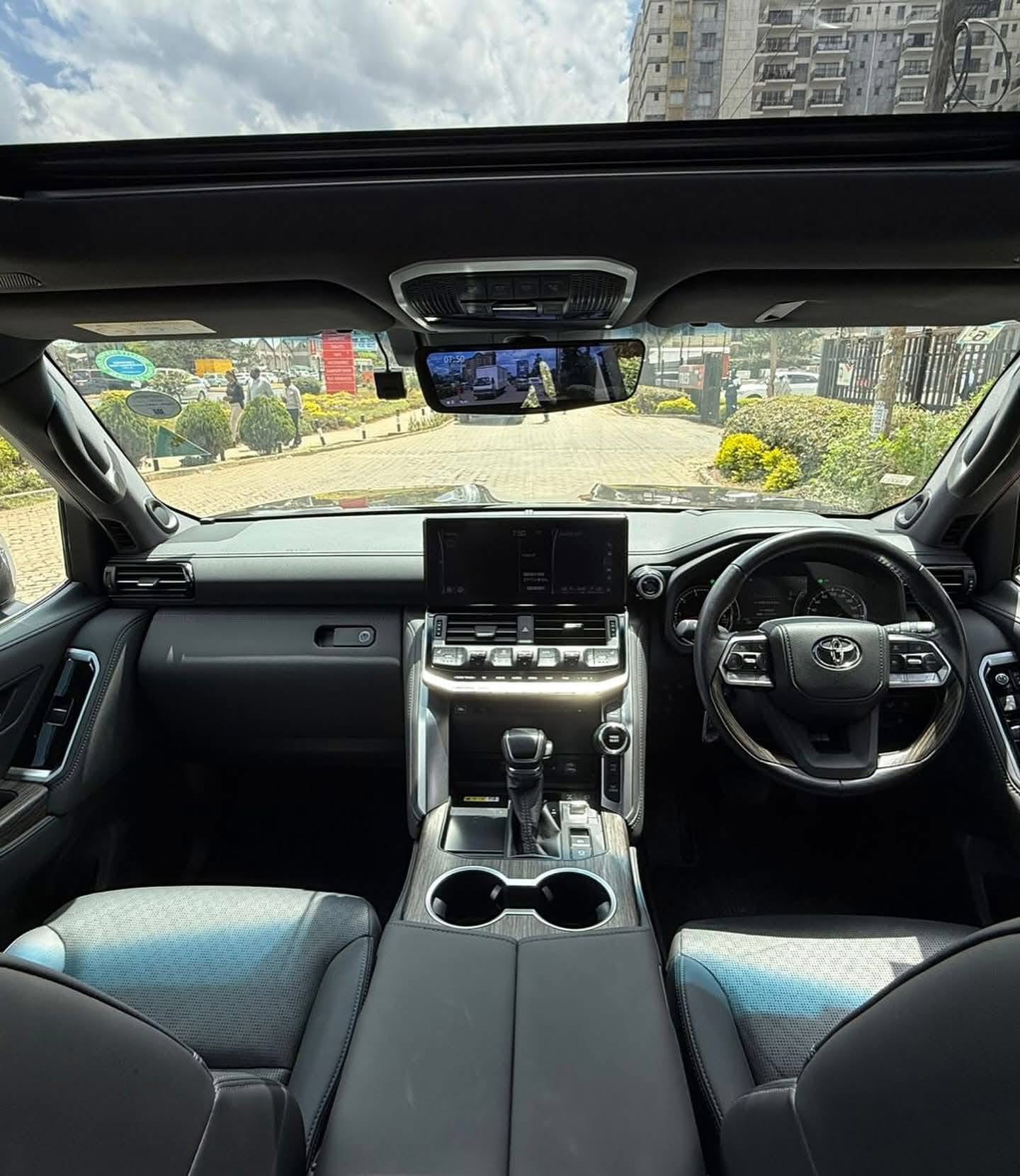 Luxury Car Rental Addis