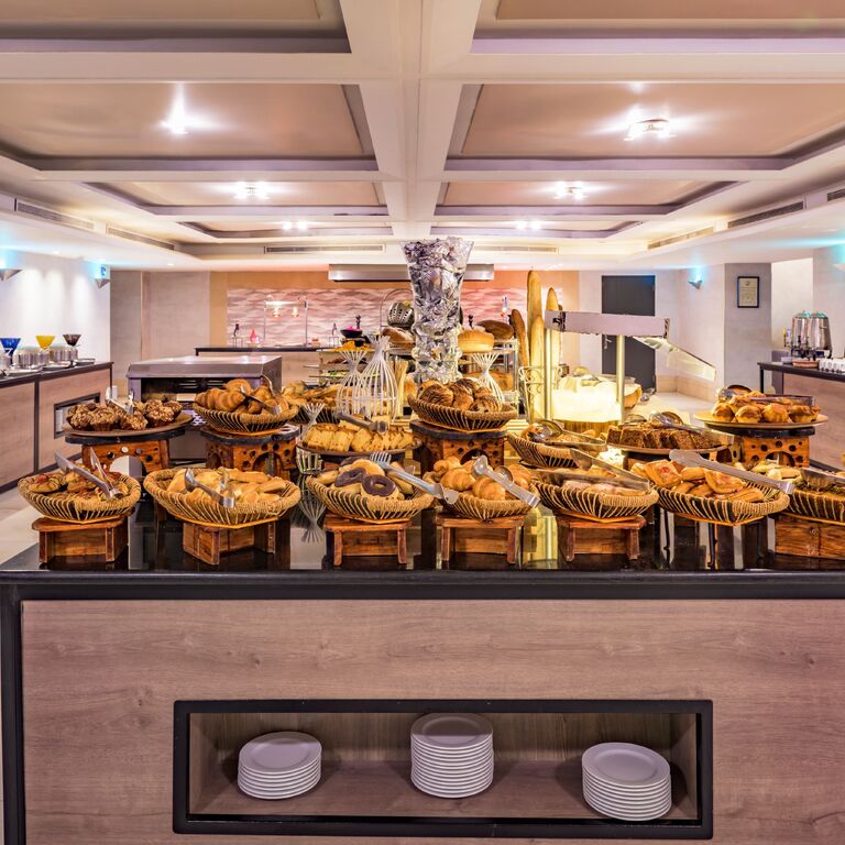 Aziab Restaurant - Grand Tala Bay Resort, Aqaba