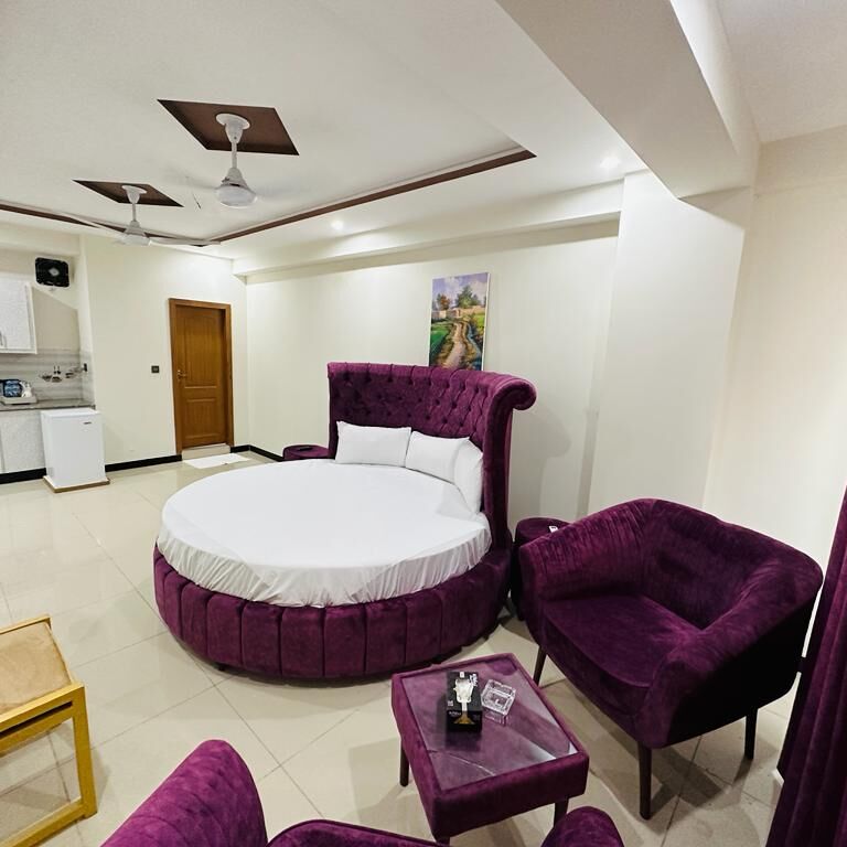 We Hotels