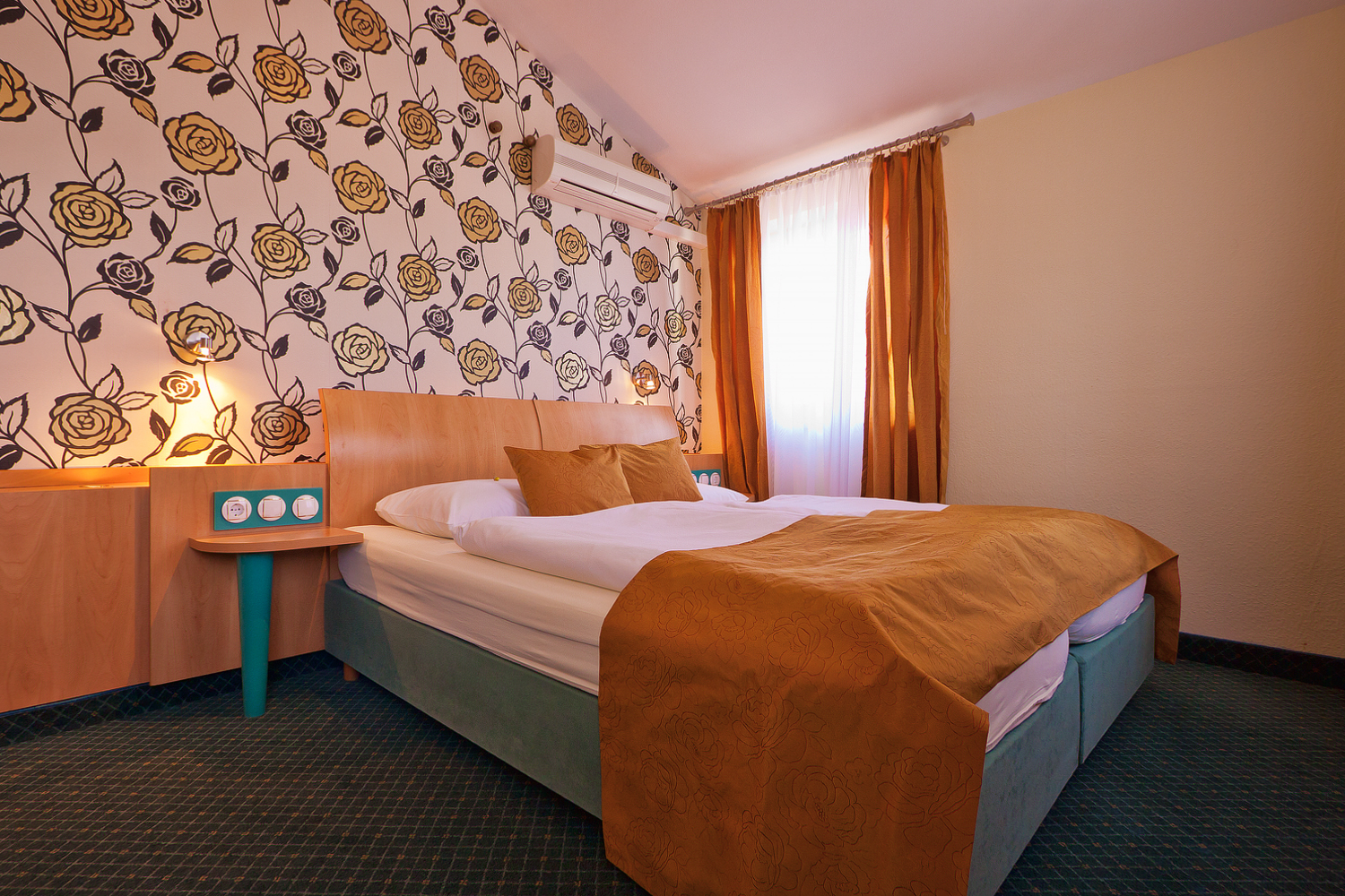 U.O Lunaeterna ( Hotel Scalett