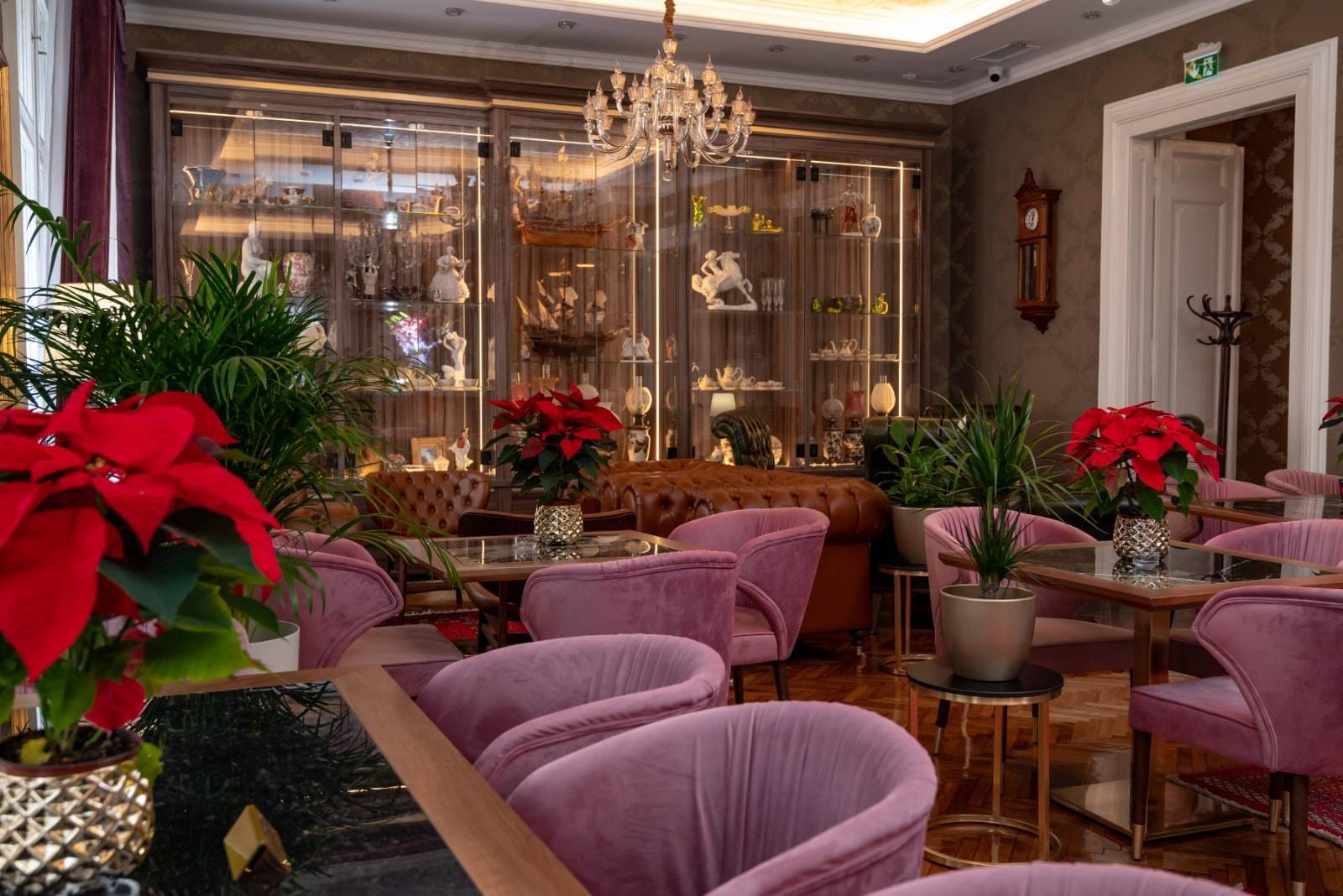 Queen Palace Hotel