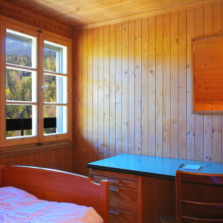 MOS Guesthouse