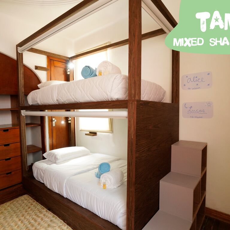 Hostal Fungi Casa Rosa