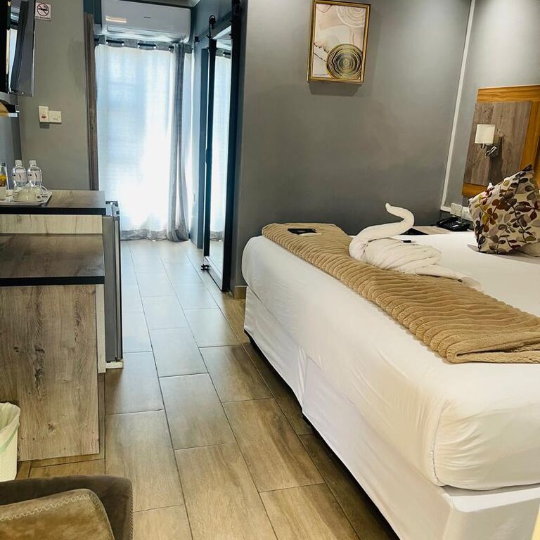 Majestic Africa Tours and Safa