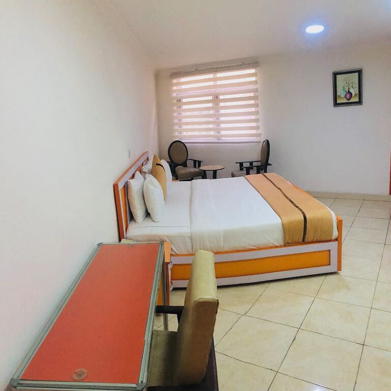 Spring park Yaad hotel lkoyi