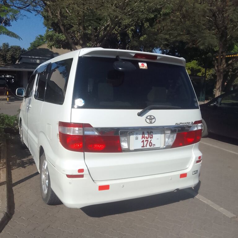 Nicholas Taxi Livingstone