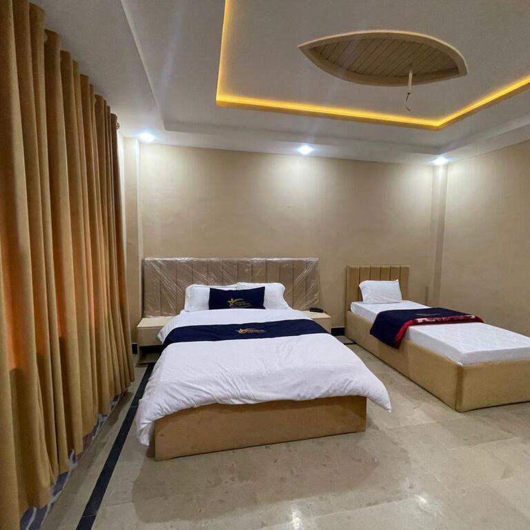 Shining Star Hotel