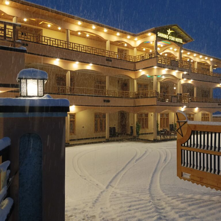 Shining Star Hotel