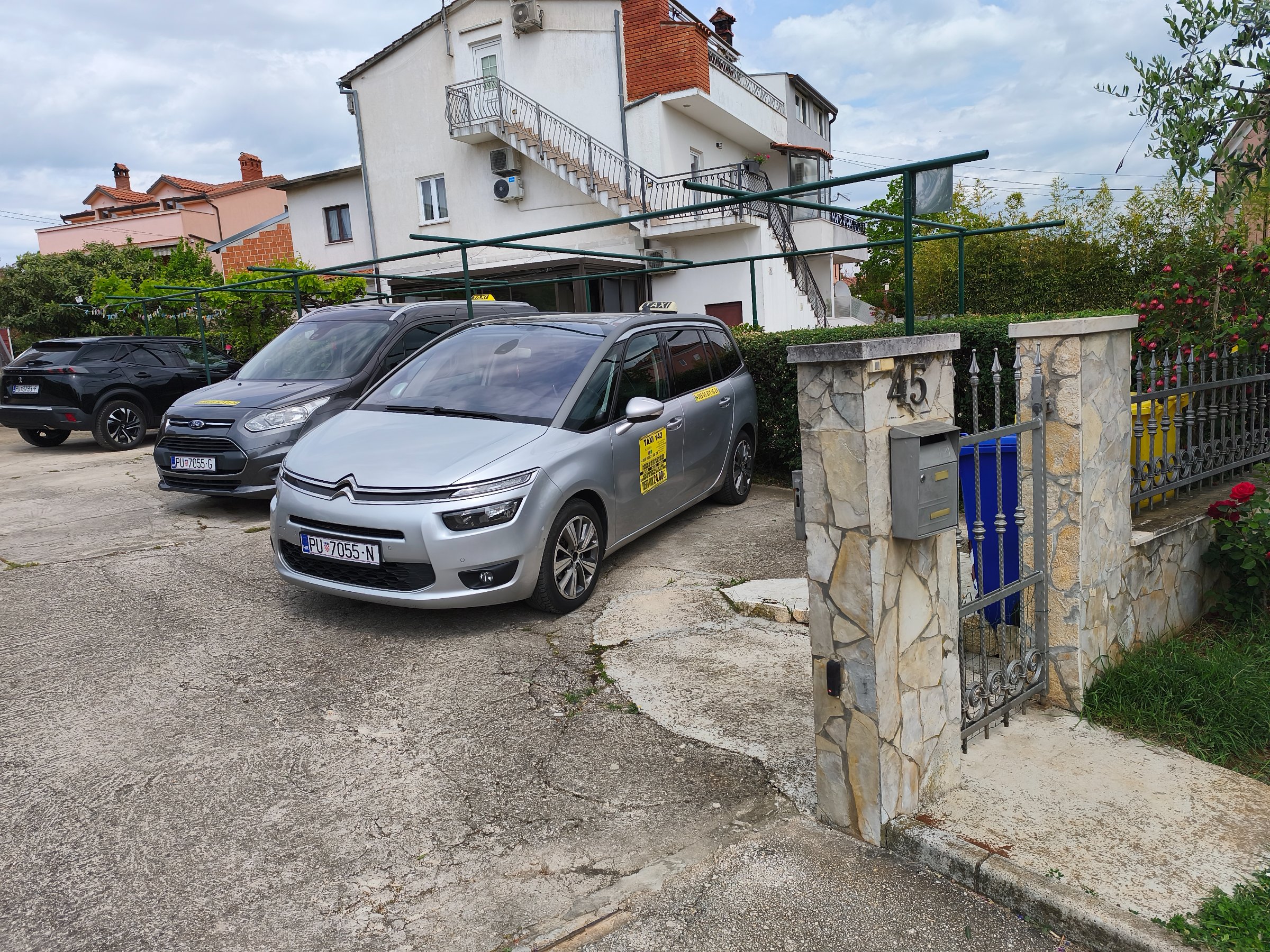 Taxi 143 Rovinj