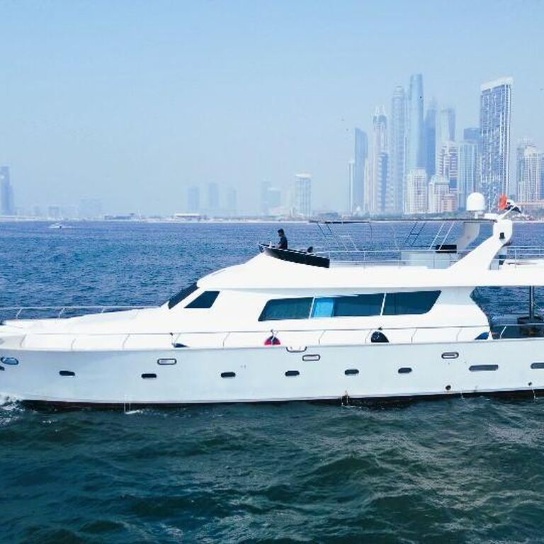 RIVIERA LEISURE YACHTS AND BOATS RENTAL LLC