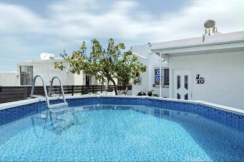Villa(ge) Suite 101