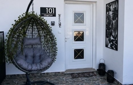 Villa(ge) Suite 101
